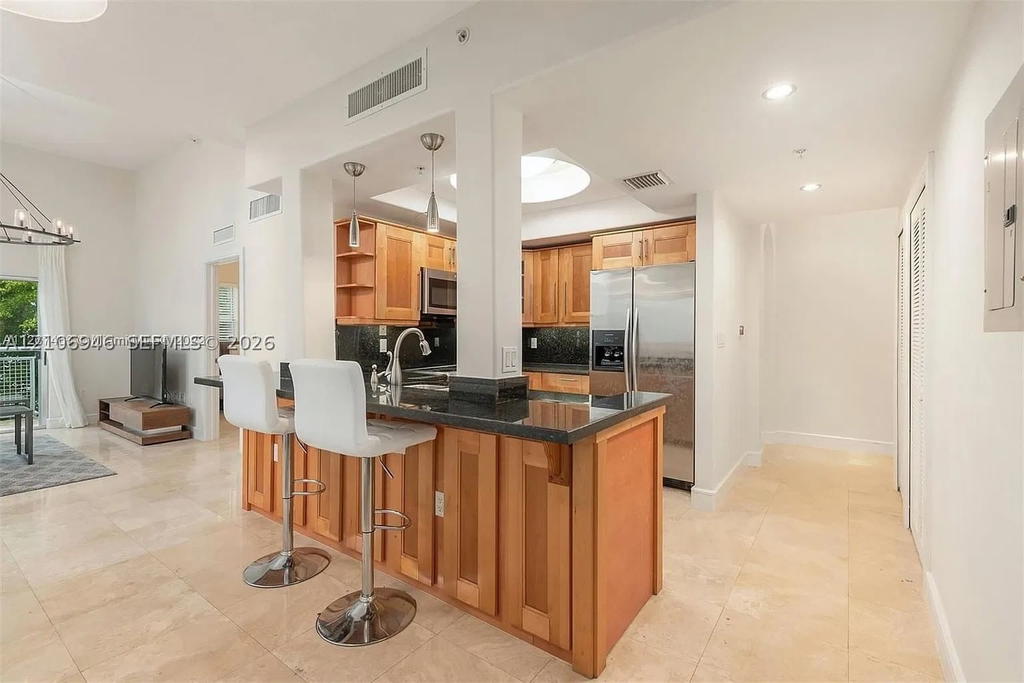 Real estate property located at 1040 10th St #402, Miami-dade, Lenox Villas Condo, Miami Beach, FL