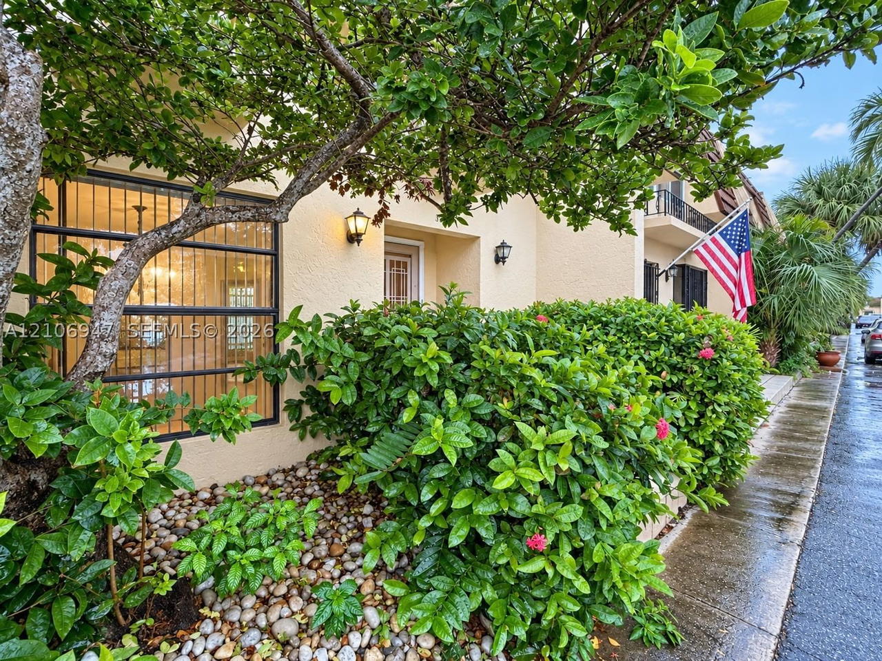 Real estate property located at 3891 167th St #24, Miami-dade, Beach Club Villas Condo I, North Miami Beach, FL