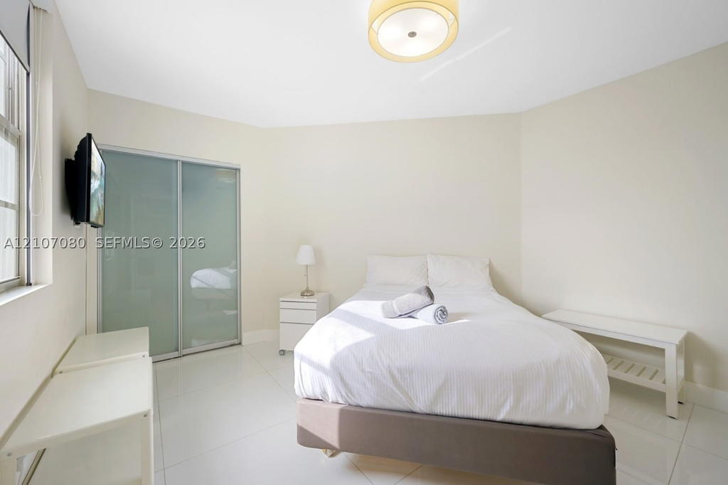 Real estate property located at 19370 Collins Ave #916, Miami-dade, Ocean Reserve Condo, Sunny Isles Beach, FL