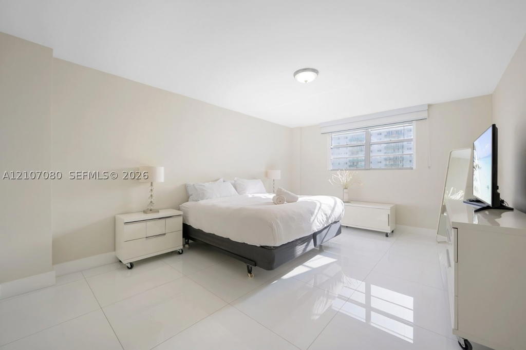 Real estate property located at 19370 Collins Ave #916, Miami-dade, Ocean Reserve Condo, Sunny Isles Beach, FL