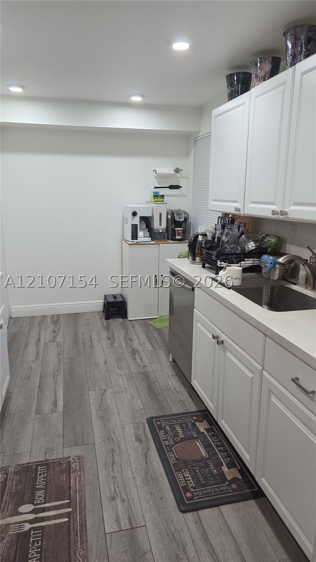 Real estate property located at 450 Commodore Dr #311, Broward, Lago West Condominium, Plantation, FL