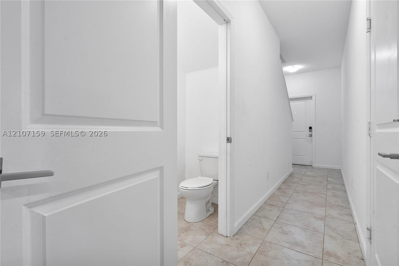 Real estate property located at 1128 40th Ter, Broward, Cricket Club, Lauderhill, FL