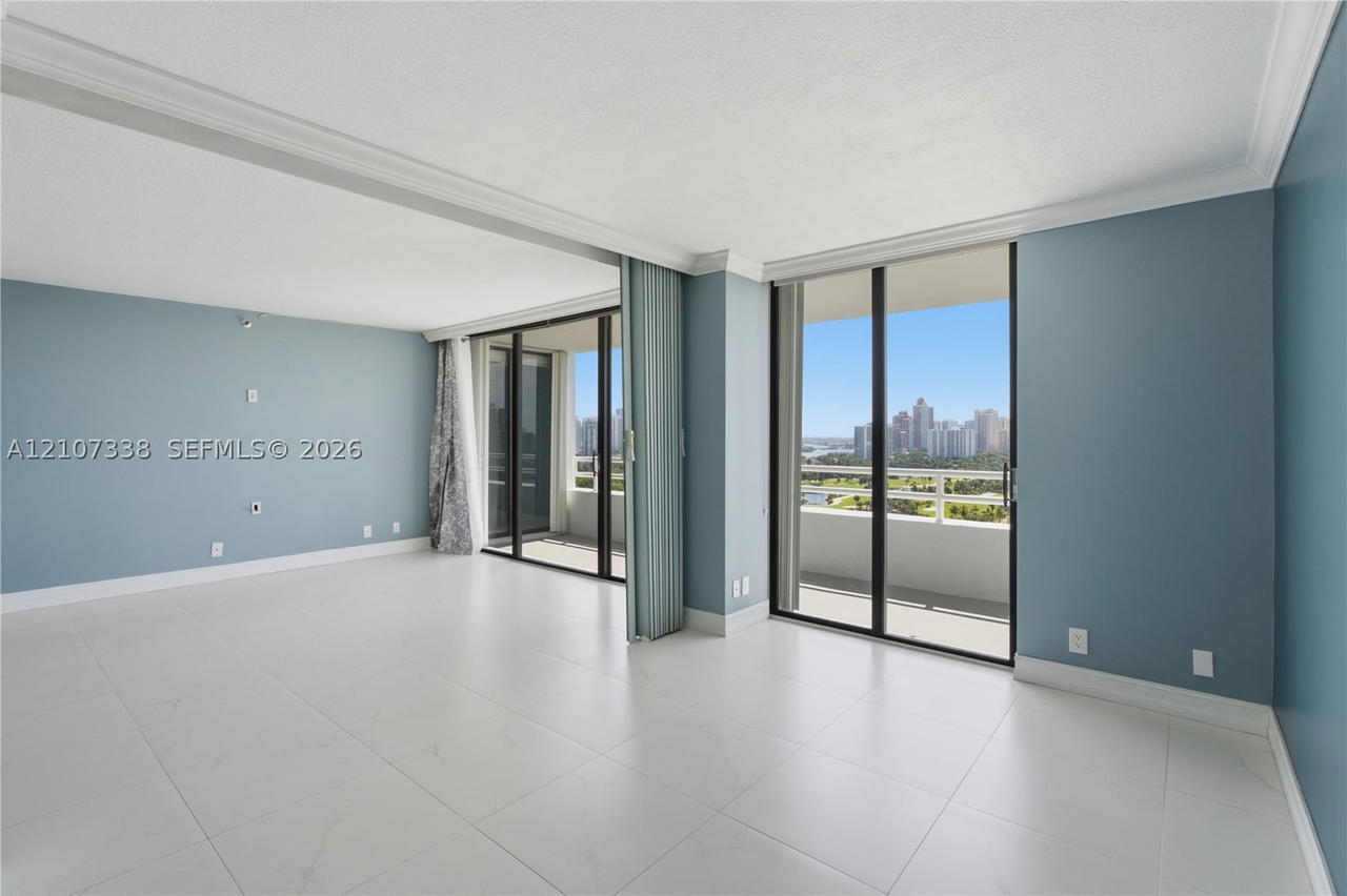 Real estate property located at 20355 34th Ct #1824, Miami-dade, Delvista Towers Condo, Aventura, FL