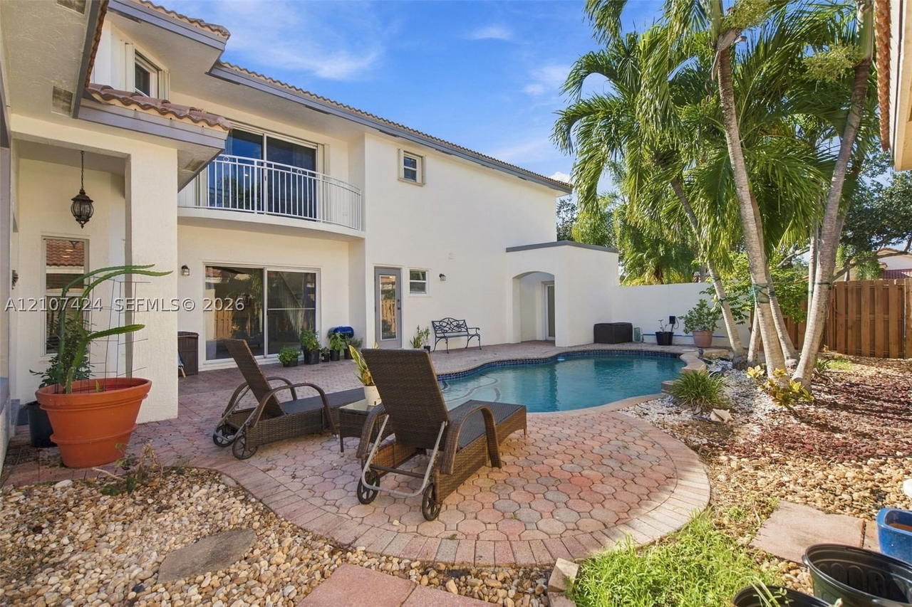Real estate property located at 14702 Vista Luna Dr, Broward, Grove Commercial Center, Davie, FL