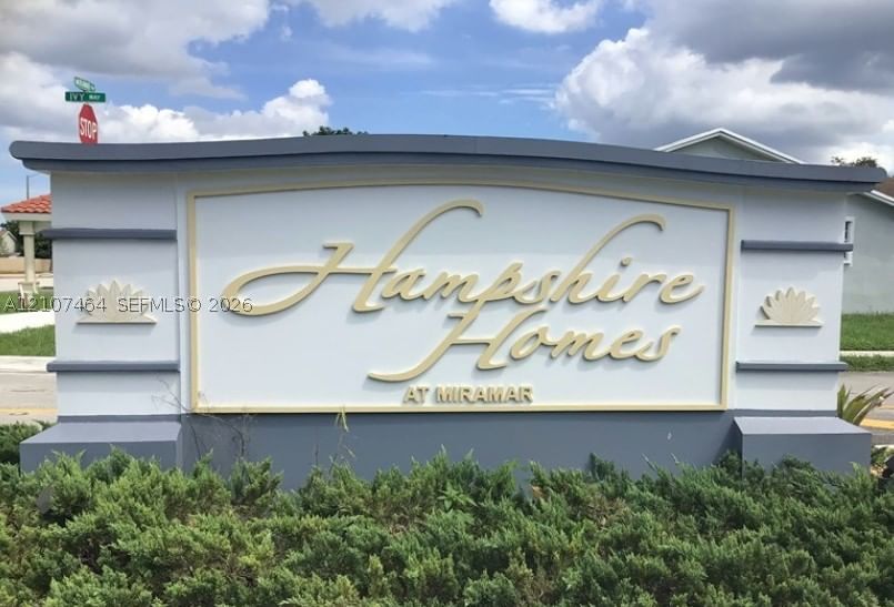 Real estate property located at 9721 Daffodil Ln, Broward, Meadows Of Miramar Phase, Miramar, FL
