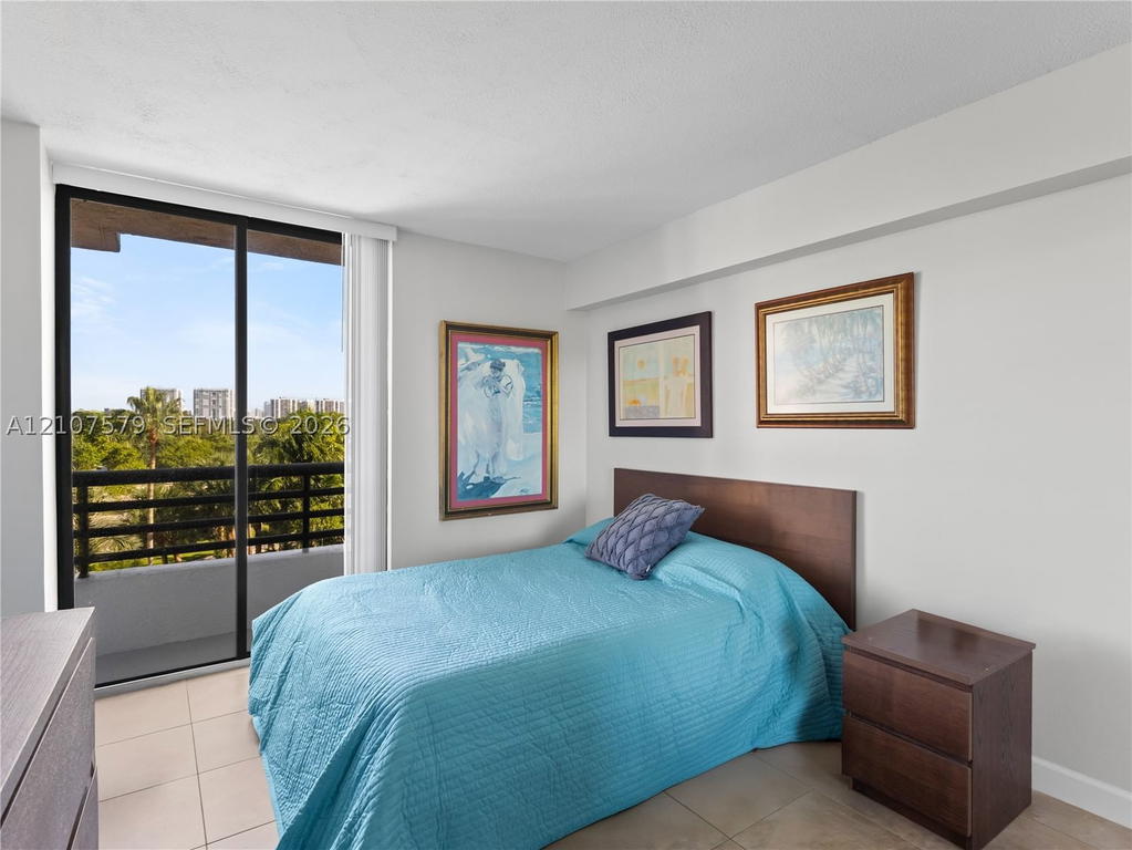 Real estate property located at 3300 191st St #511, Miami-dade, Parc Central Aventura Sou, Aventura, FL