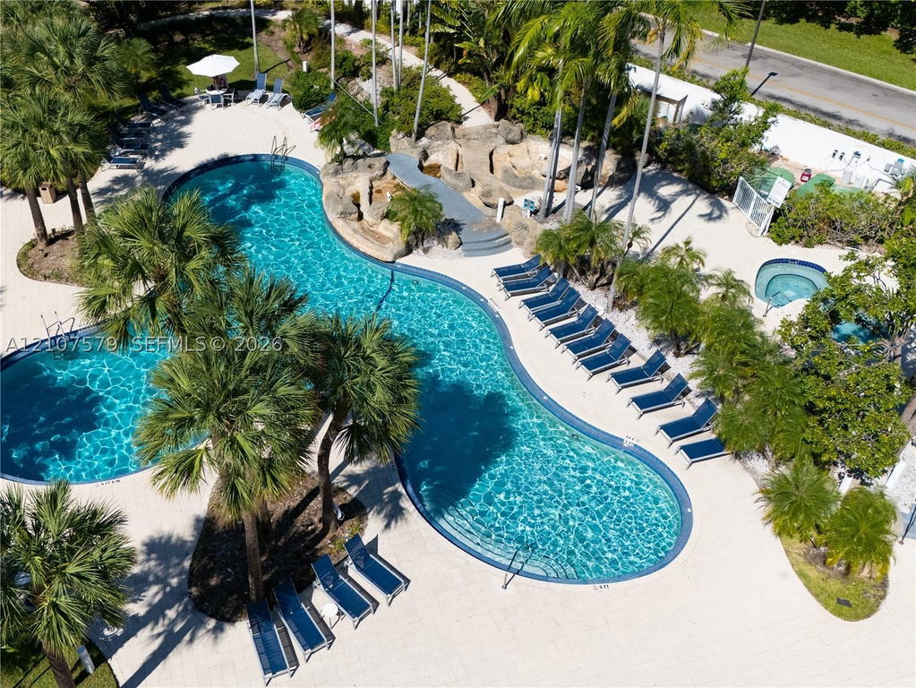 Real estate property located at 3300 191st St #511, Miami-dade, Parc Central Aventura Sou, Aventura, FL