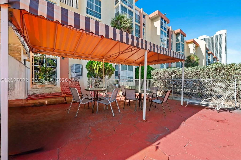 Real estate property located at 210 172nd St #542, Miami-dade, Avila South Condo, Sunny Isles Beach, FL