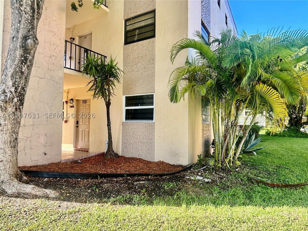 Real estate property located at 151 Berkley Rd #112, Broward, Berkley House West, Hollywood, FL