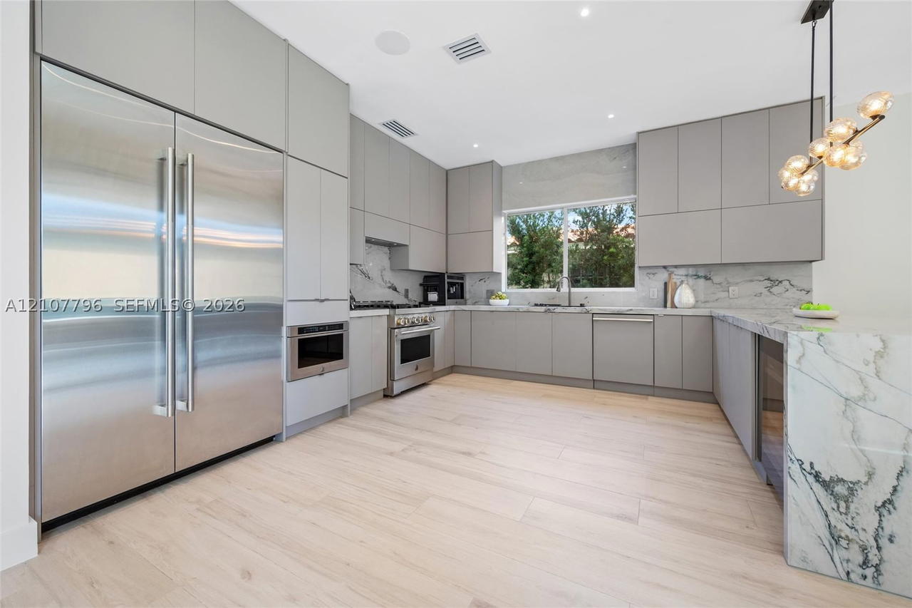Real estate property located at 9181 Carlyle Ave, Miami-dade, Altos Del Mar No 4, Surfside, FL