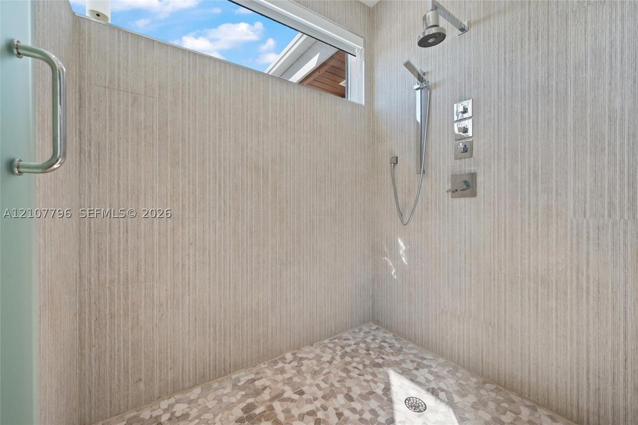 Real estate property located at 9181 Carlyle Ave, Miami-dade, Altos Del Mar No 4, Surfside, FL