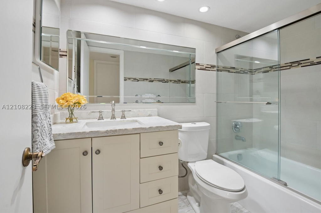 Real estate property located at 311 Hollybrook Dr #309, Broward, Hollybrook Golf, Pembroke Pines, FL