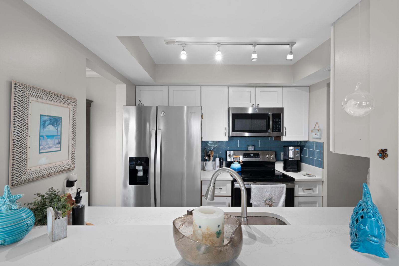 Real estate property located at 233 Edgewater #104, Martin, Riverwood Condo, Hutchinson Island, FL, US