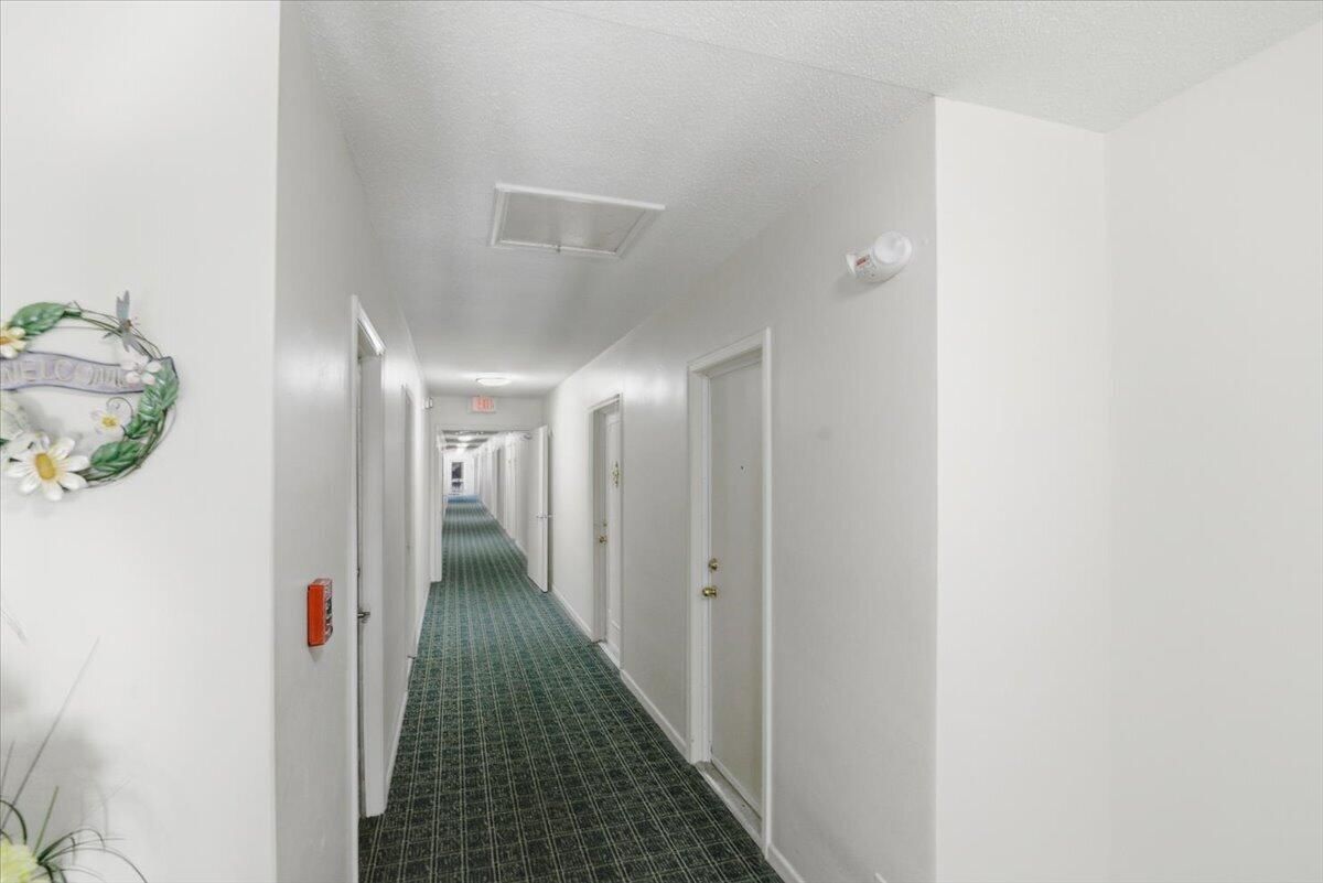 Real estate property located at 6261 19th #1229, Broward, Georgian Court Apts North, Fort Lauderdale, FL, US