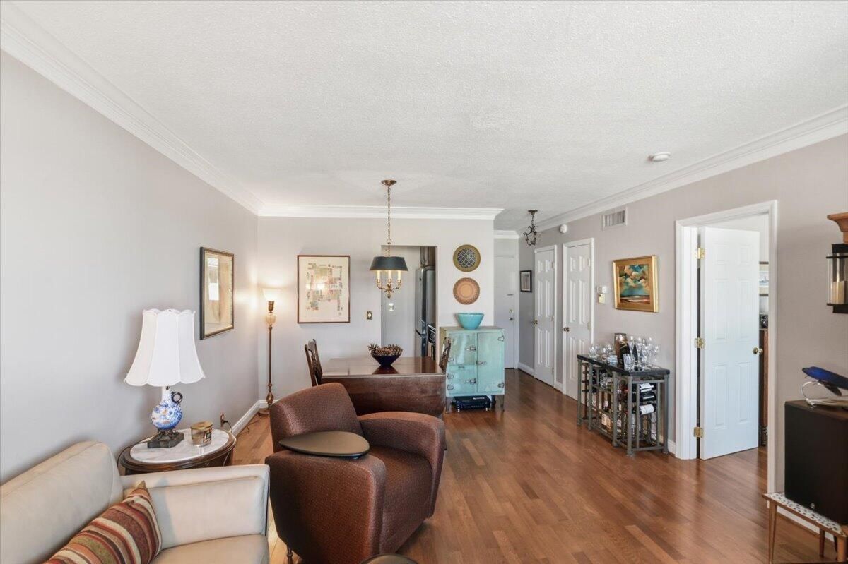 Real estate property located at 6261 19th #1229, Broward, Georgian Court Apts North, Fort Lauderdale, FL, US