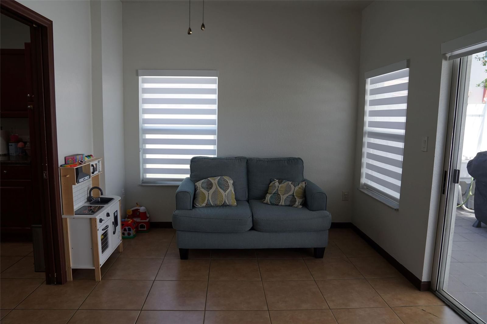 Real estate property located at 3024 30th, Broward, Cambridge Park, Oakland Park, FL, US