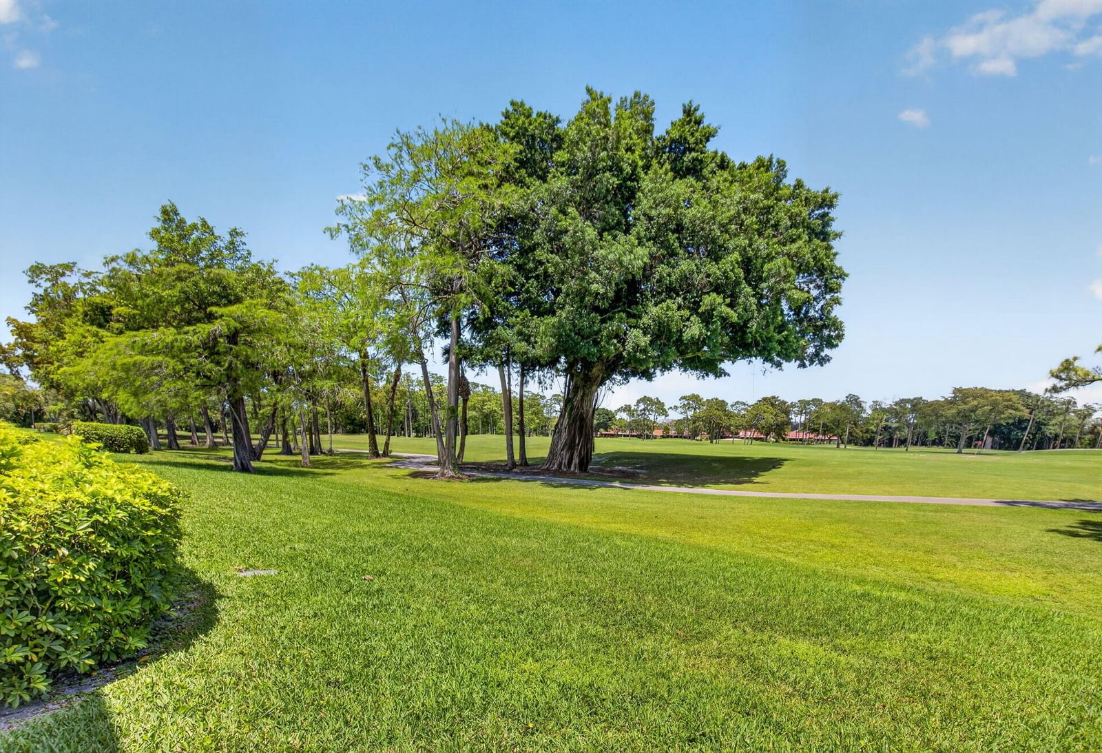 Real estate property located at 21656 Juego Circle #23e, Palm Beach, Vistas Of Boca Lago, Boca Raton, FL, US
