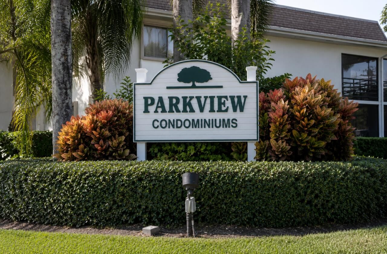 Real estate property located at 1201 Parkview G4, Martin, Parkview Condo, Stuart, FL, US