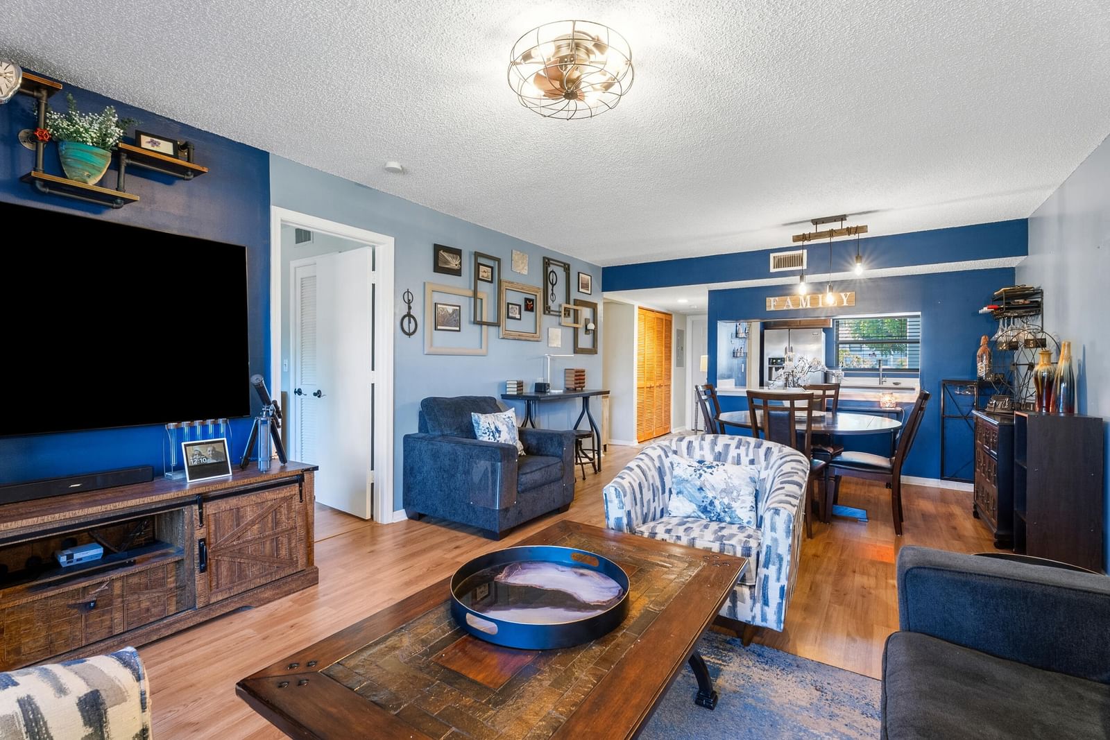 Real estate property located at 1201 Parkview G4, Martin, Parkview Condo, Stuart, FL, US