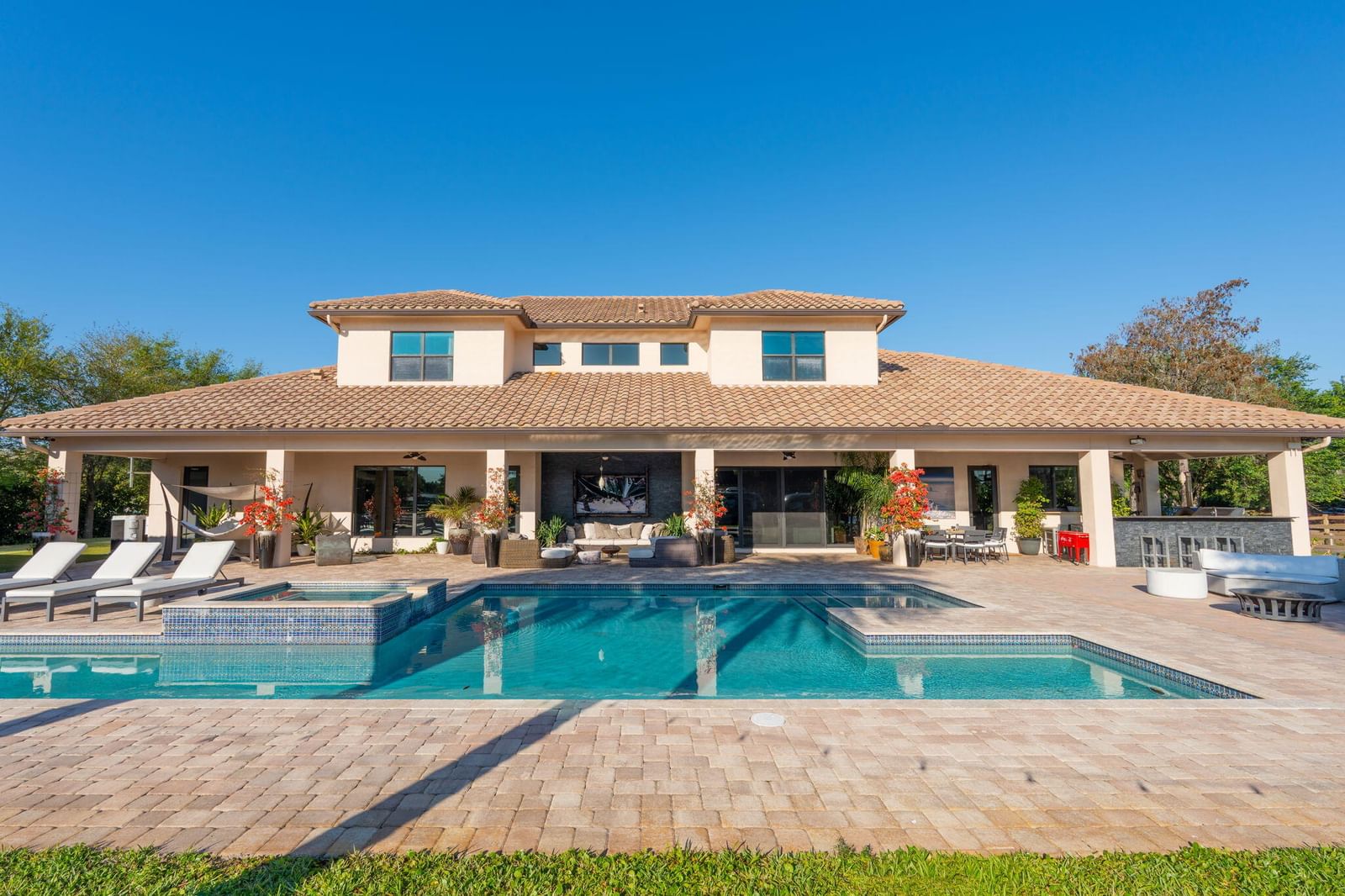 Real estate property located at 1601 Clydesdale, Palm Beach, Paddock Park No 2 Of Welli, Wellington, FL, US