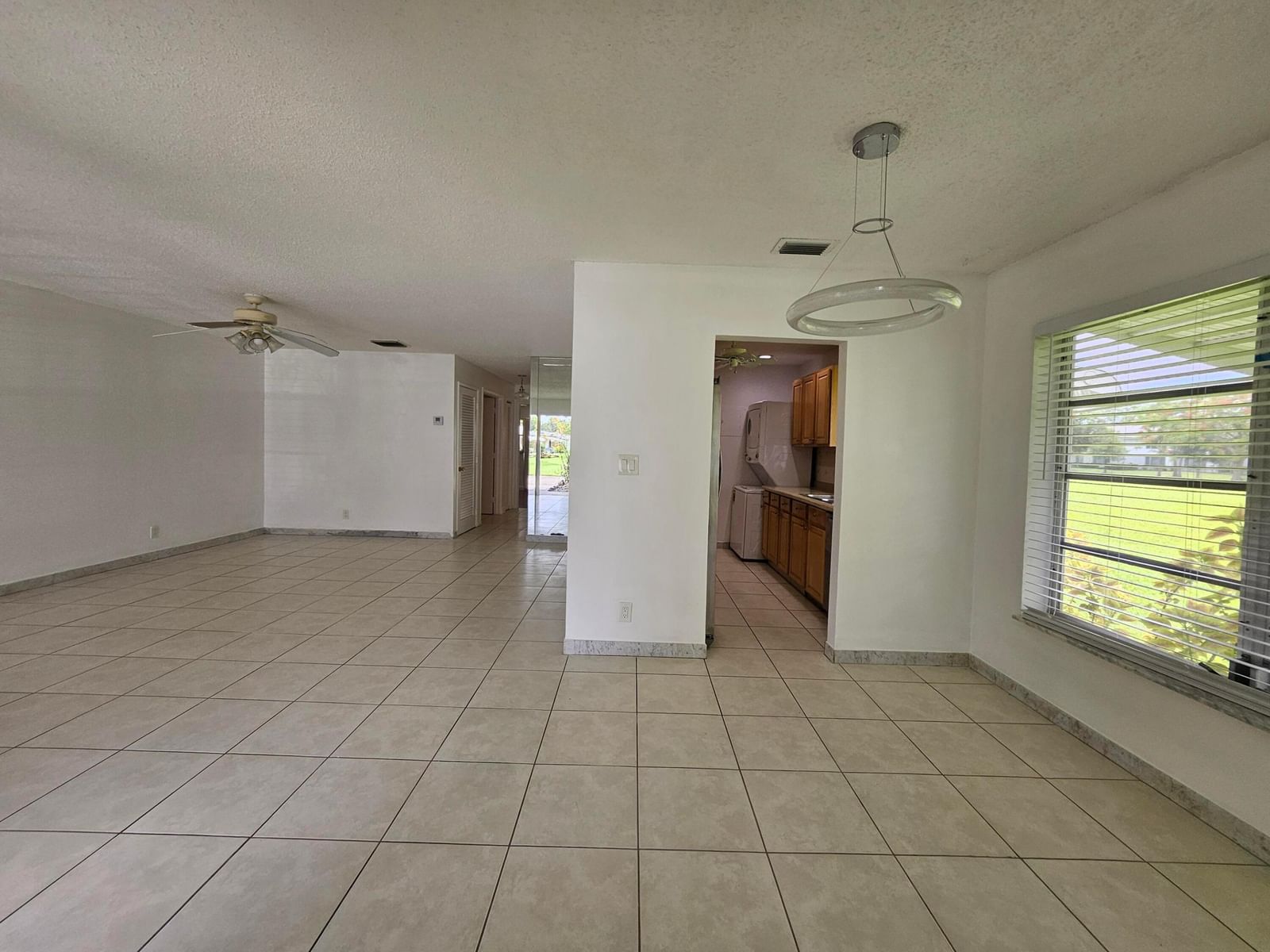 Real estate property located at 8431 12th D68, Broward, Lauderdale West Condo No I, Plantation, FL, US