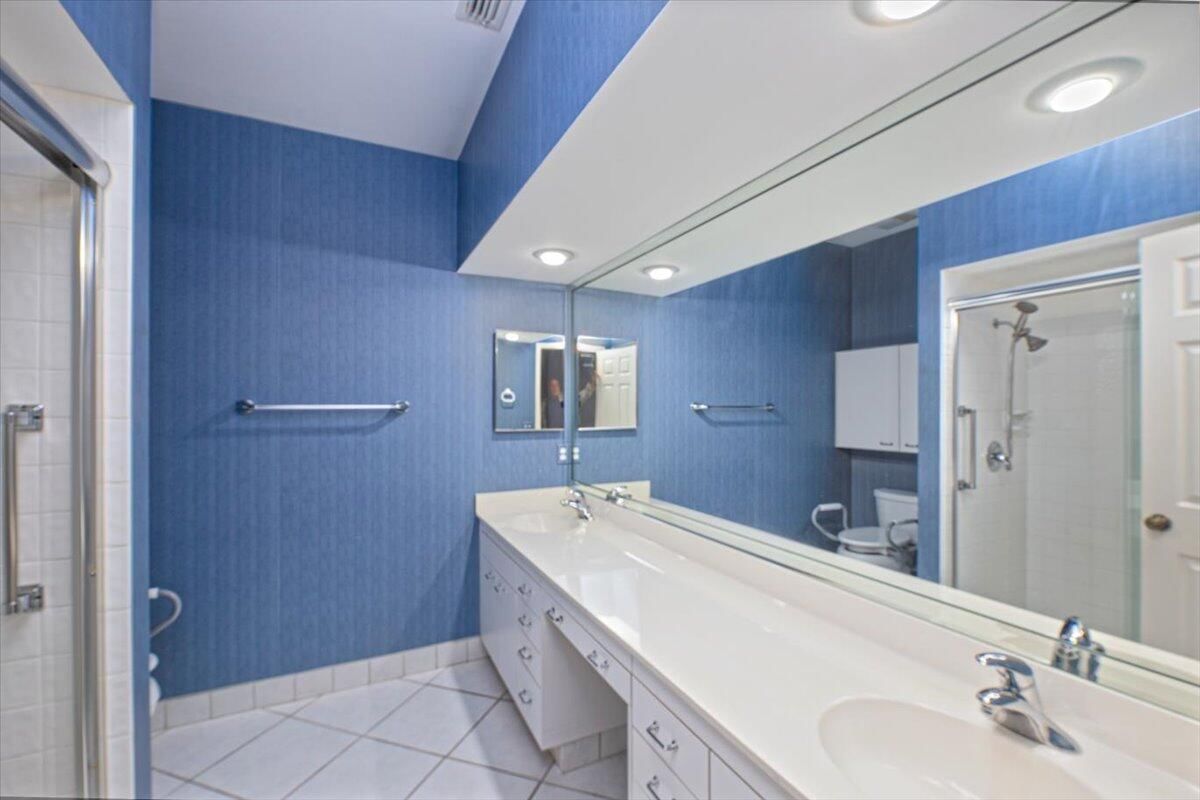 Real estate property located at 7338 Pine Creek, St Lucie, Pine Creek Town Homes Phas, Port St Lucie, FL, US