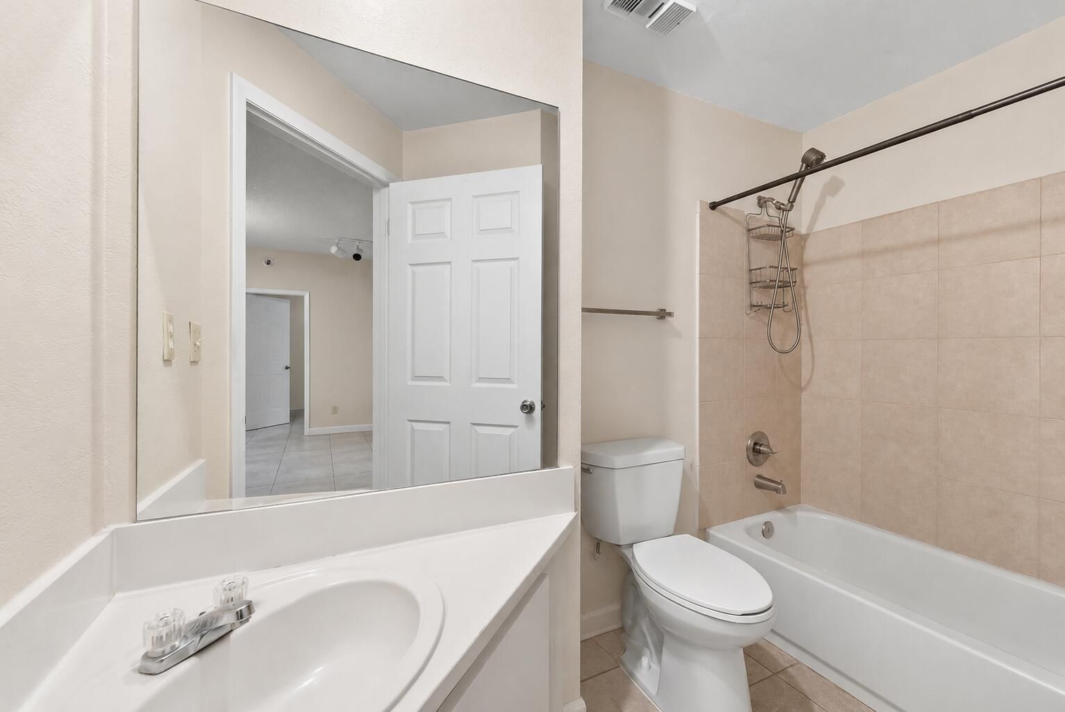 Real estate property located at 2550 18th #2103, Broward, Marina Oaks Condo, Fort Lauderdale, FL, US