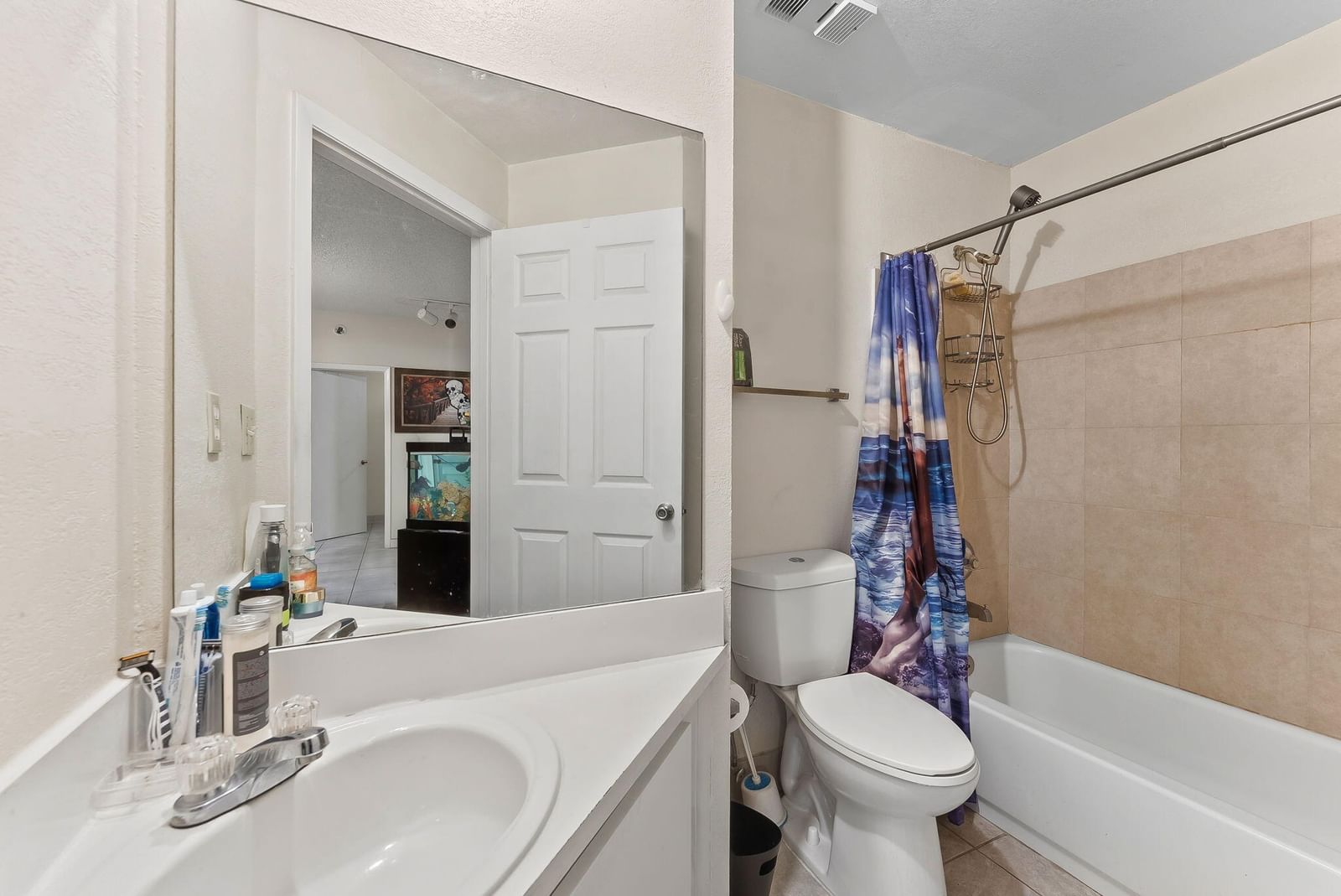 Real estate property located at 2550 18th #2103, Broward, Marina Oaks Condo, Fort Lauderdale, FL, US
