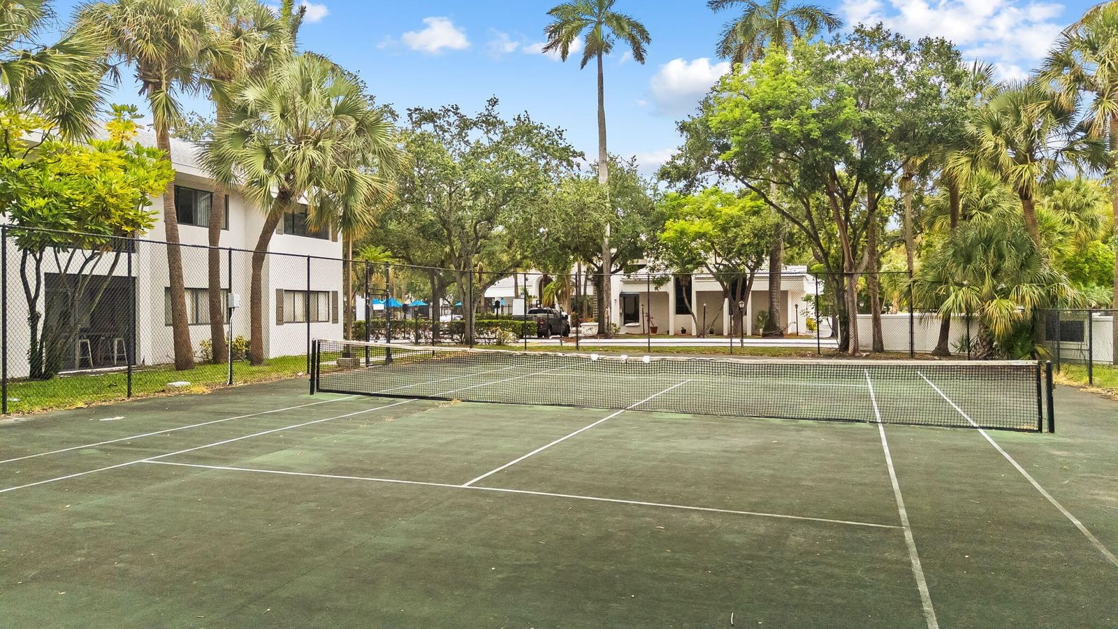 Real estate property located at 2550 18th #2103, Broward, Marina Oaks Condo, Fort Lauderdale, FL, US