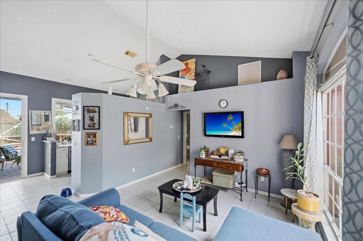 Real estate property located at 437 Kaabe, St Lucie, Port St Lucie Section 22, Port St Lucie, FL, US