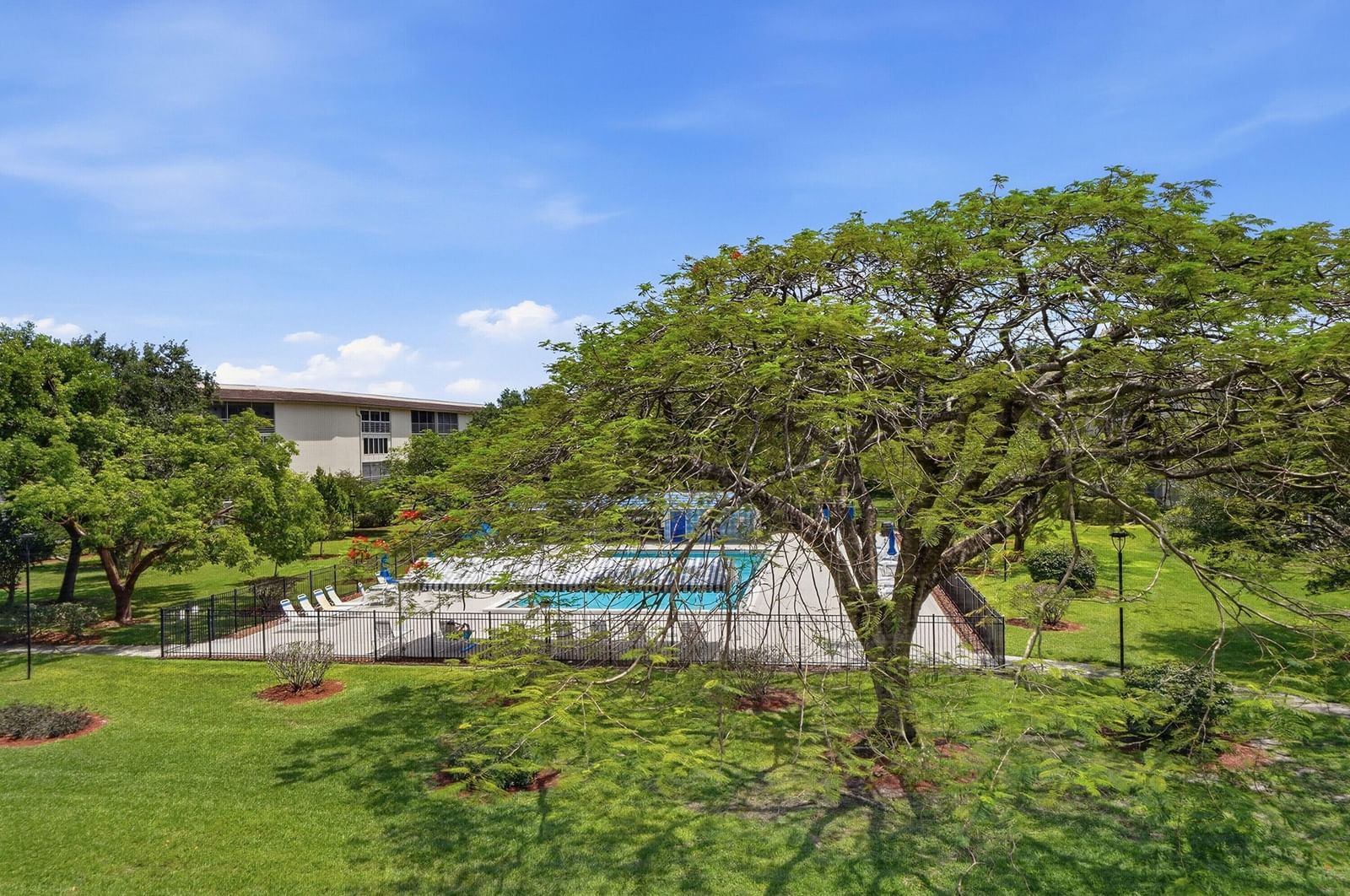 Real estate property located at 2401 Antigua J3, Broward, Antigua Village Ii A Condo, Coconut Creek, FL, US
