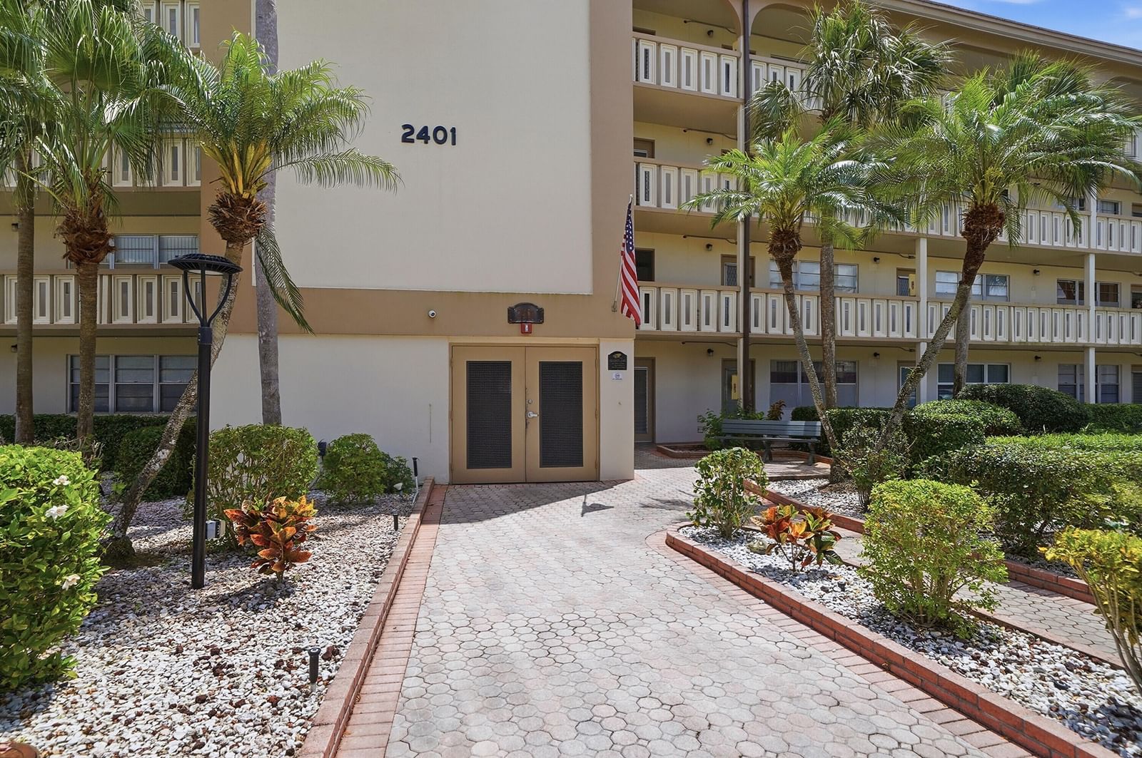 Real estate property located at 2401 Antigua J3, Broward, Antigua Village Ii A Condo, Coconut Creek, FL, US