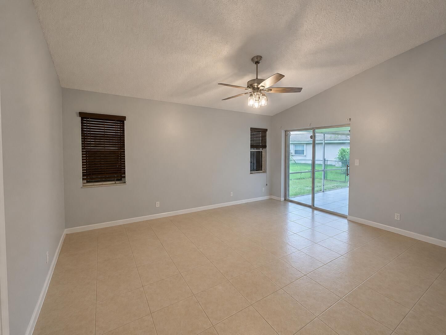 Real estate property located at 10325 48th, Broward, Brookside, Coral Springs, FL, US