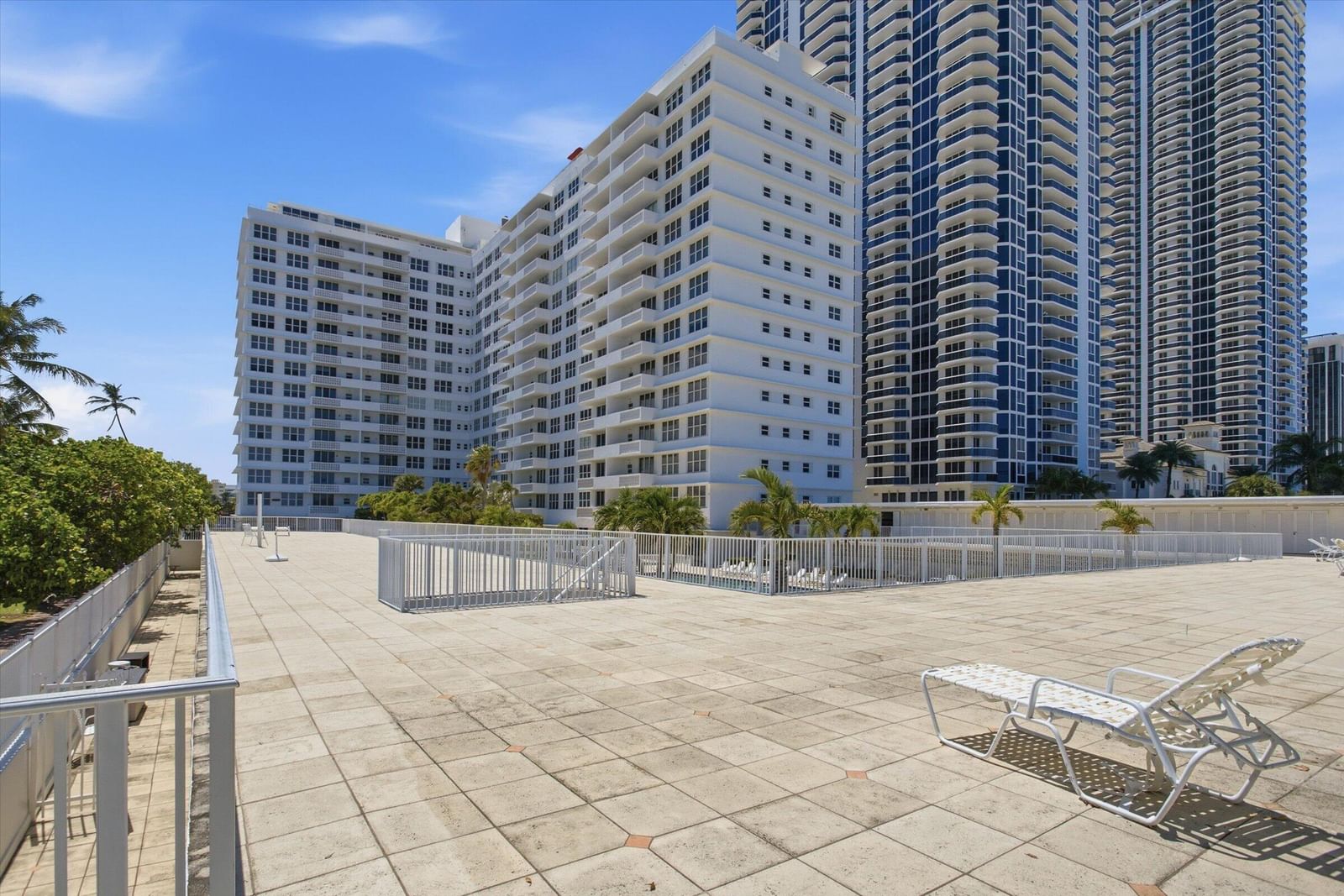 Real estate property located at 4747 Collins #1109, Miami-dade, Mimosa Condo, Miami Beach, FL, US
