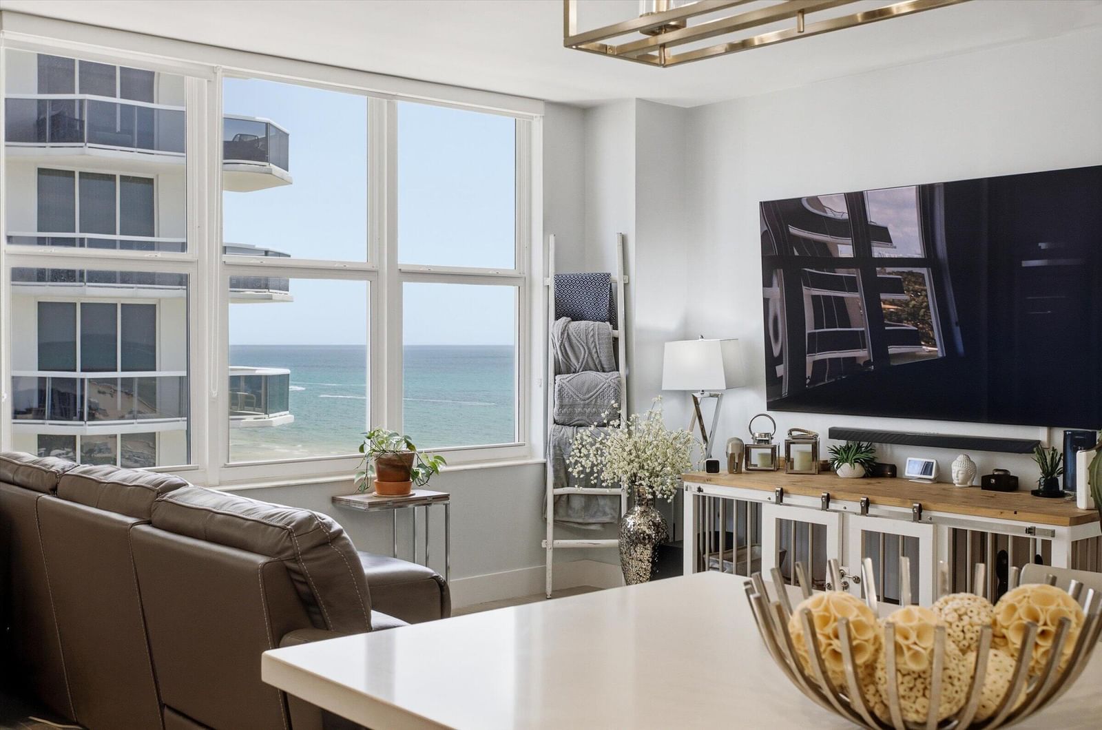 Real estate property located at 4747 Collins #1109, Miami-dade, Mimosa Condo, Miami Beach, FL, US