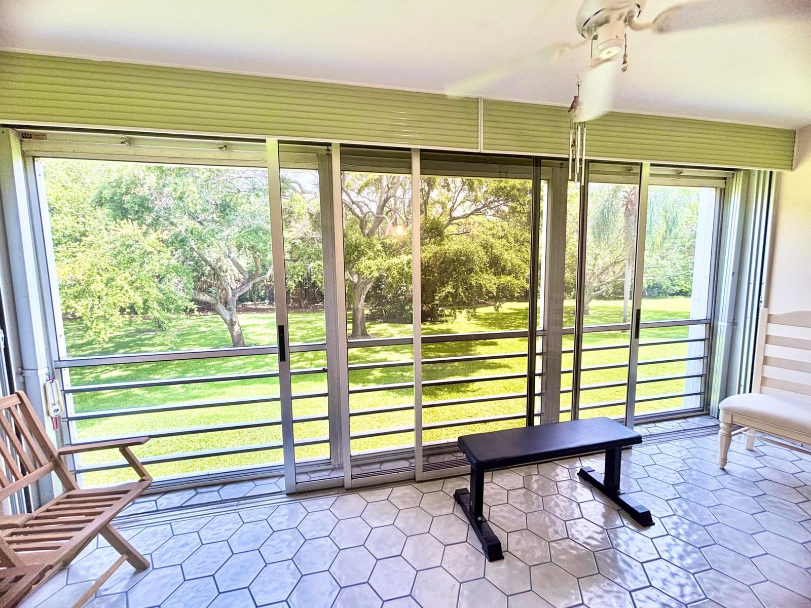 Real estate property located at 2069 Oakridge F Unit 2069, Broward, Oakridge F Condo, Deerfield Beach, FL, US