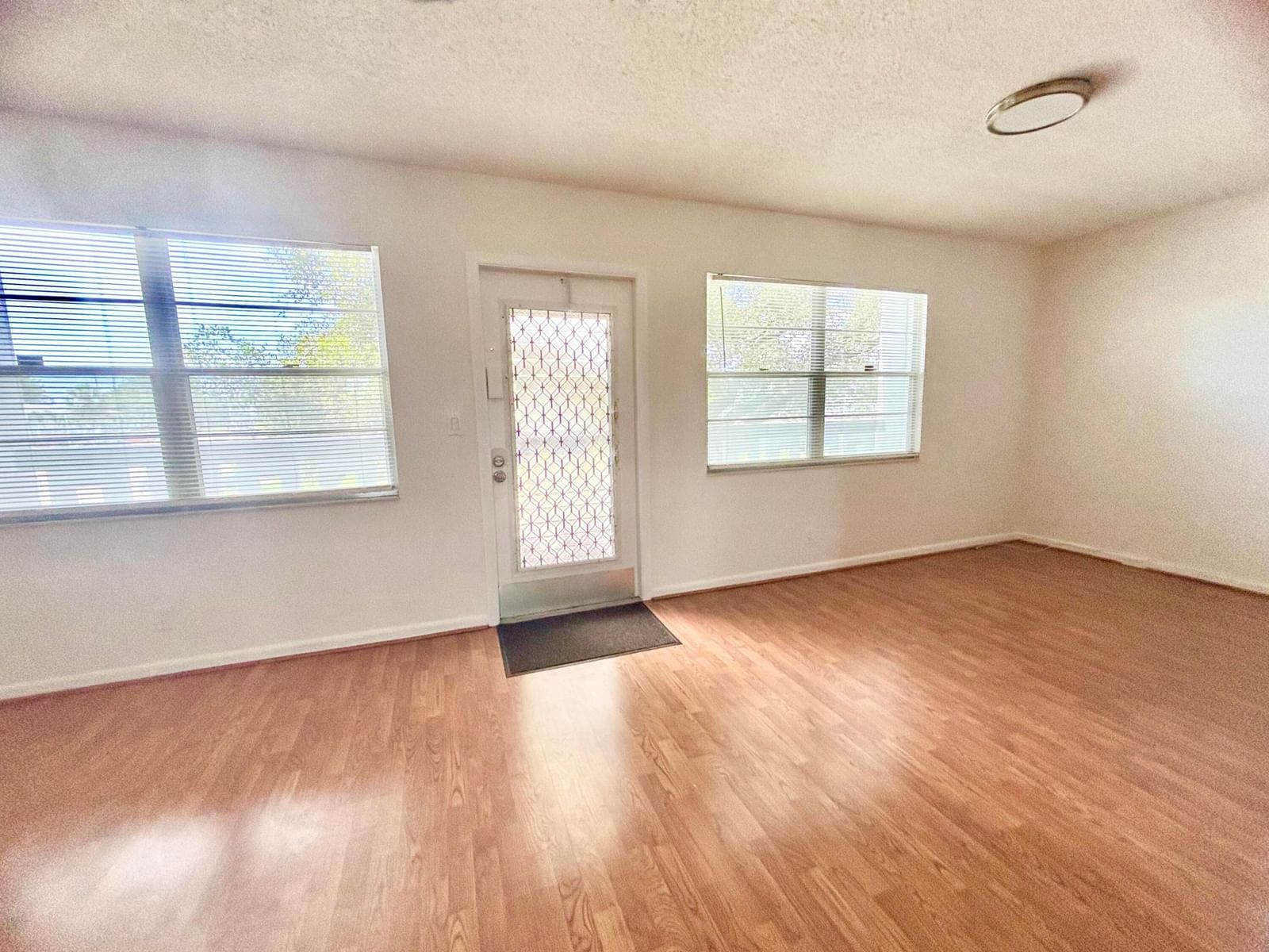 Real estate property located at 2069 Oakridge F Unit 2069, Broward, Oakridge F Condo, Deerfield Beach, FL, US