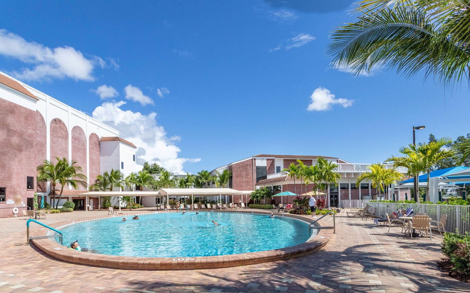 Real estate property located at 2069 Oakridge F Unit 2069, Broward, Oakridge F Condo, Deerfield Beach, FL, US