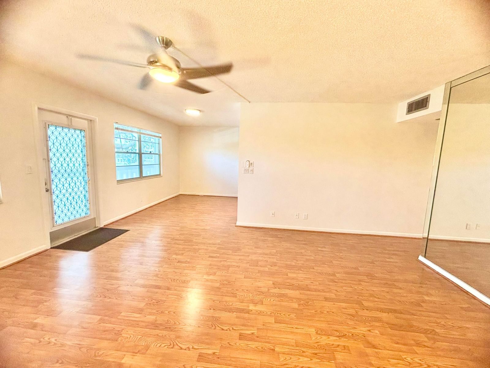 Real estate property located at 2069 Oakridge F Unit 2069, Broward, Oakridge F Condo, Deerfield Beach, FL, US