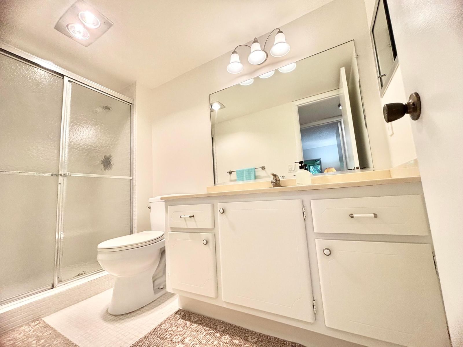 Real estate property located at 2069 Oakridge F Unit 2069, Broward, Oakridge F Condo, Deerfield Beach, FL, US