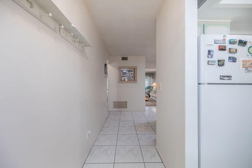 Real estate property located at 2929 Ocean #130-8, Martin, Cedar Pointe Condo, Stuart, FL, US