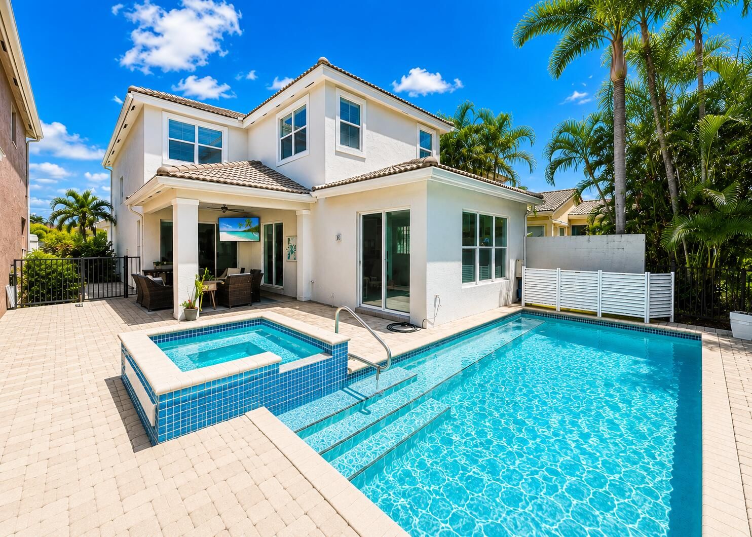 Real estate property located at 207 Isle Verde, Palm Beach, Mirabella At Mirasol C, Palm Beach Gardens, FL, US