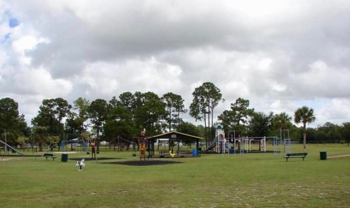 Real estate property located at 324 Pine Cone, Hendry, Montura Ranch Unrec Sec 14, Clewiston, FL, US