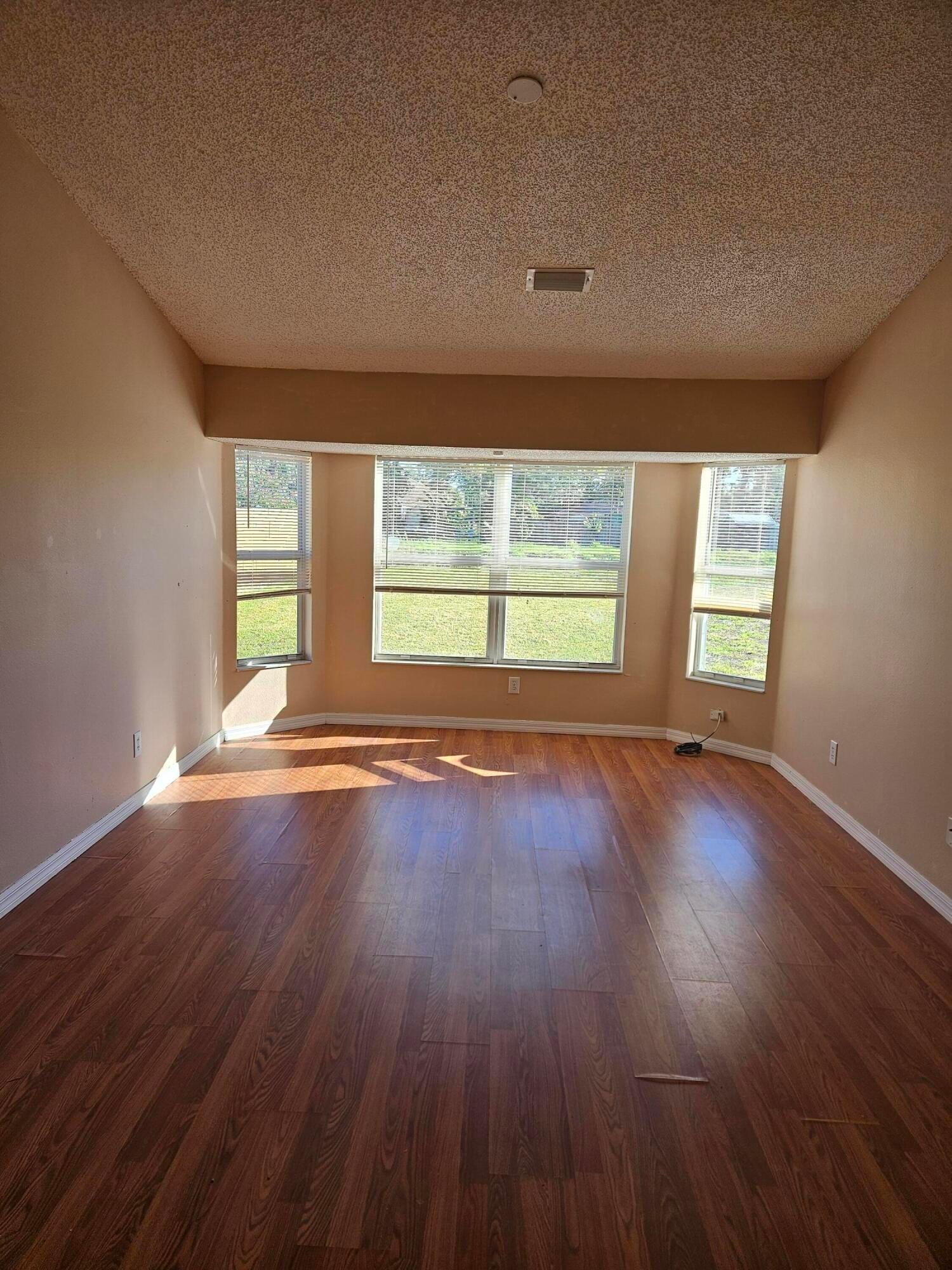Real estate property located at 570 Ontario, Brevard, Port Malabar Unit 13, Palm Bay, FL, US