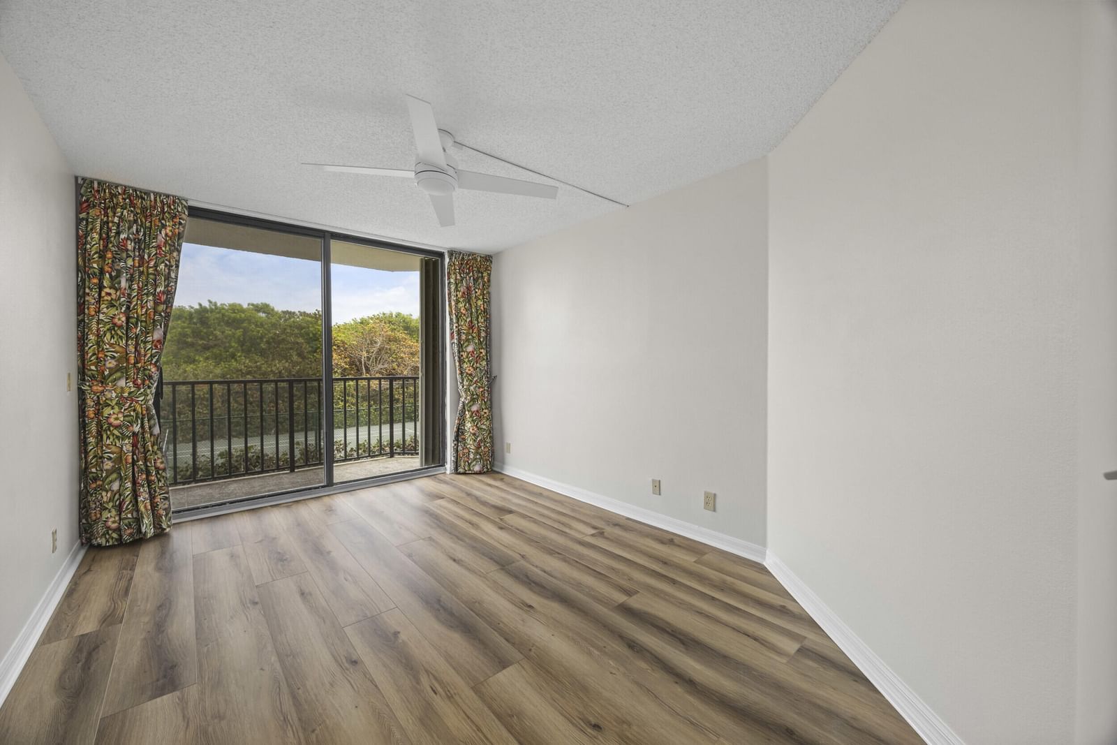 Real estate property located at 3150 Hwy A1a, St Lucie, Tiara Towers Condominium, Fort Pierce, FL, US