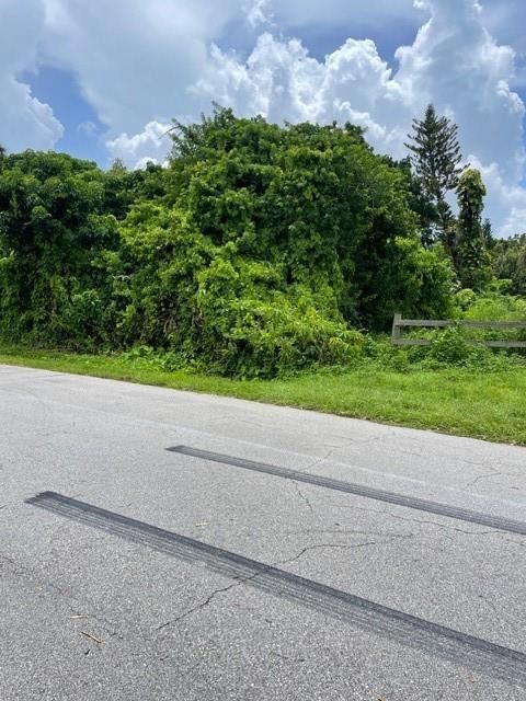 Real estate property located at 555 Sacramento, Lee, Palmona Park, ,, FL, US