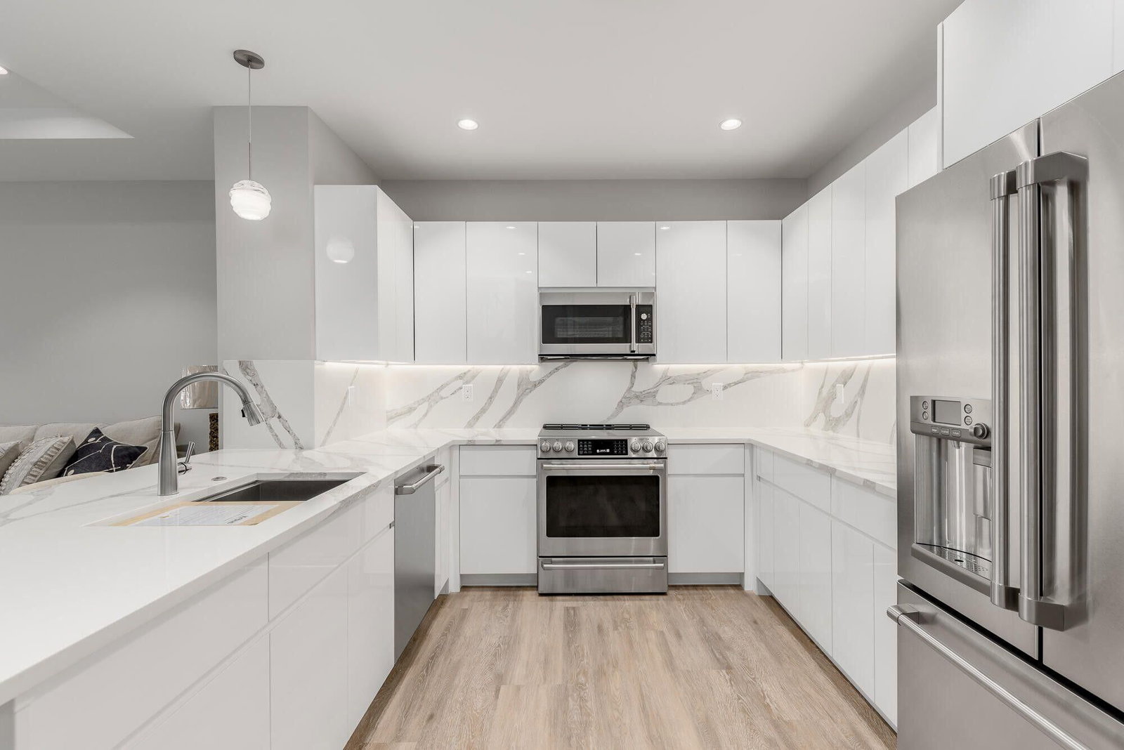 Real estate property located at 41 Seminole #305, Martin, Sailfish Cove Condominium, Stuart, FL, US