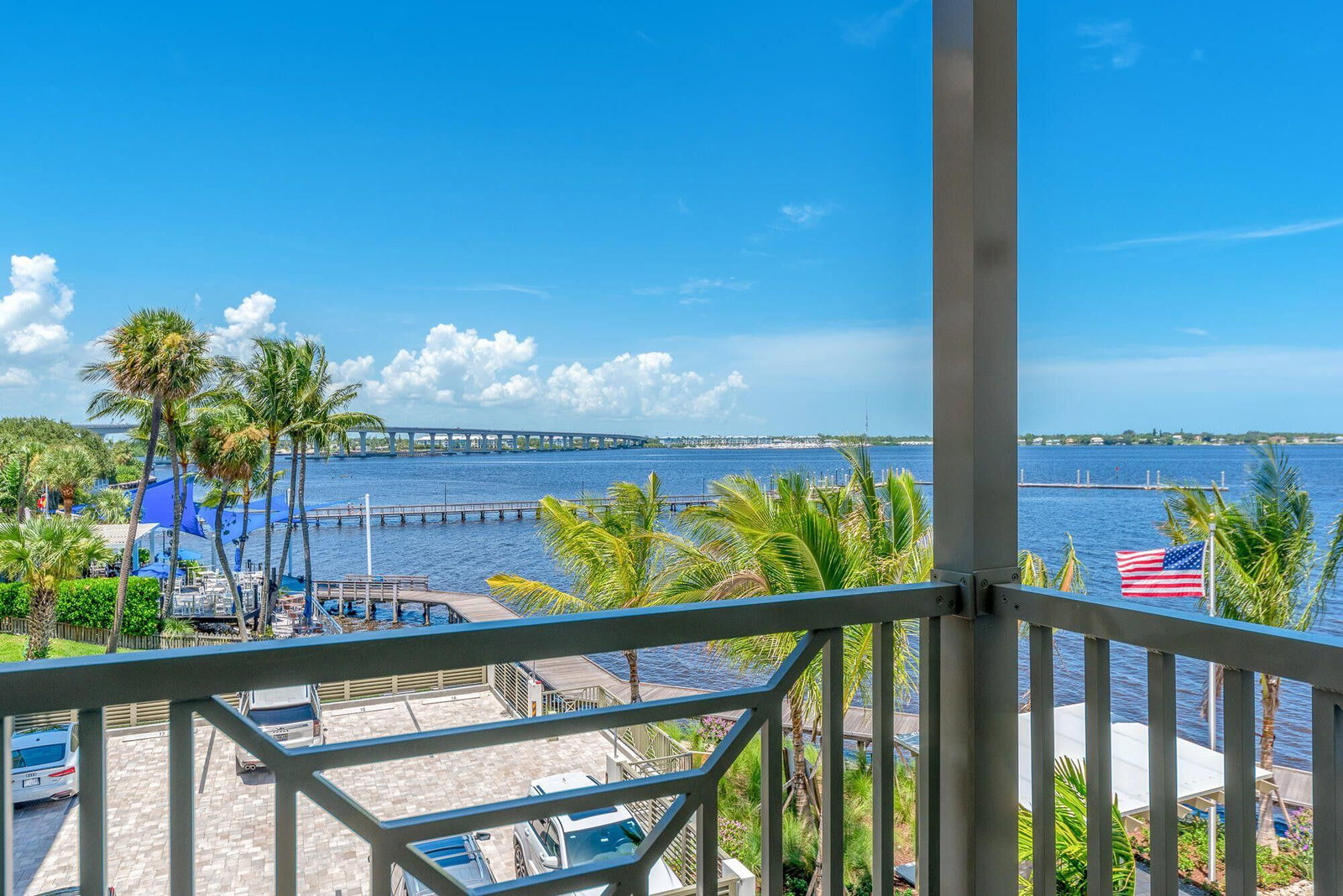Real estate property located at 41 Seminole #305, Martin, Sailfish Cove Condominium, Stuart, FL, US