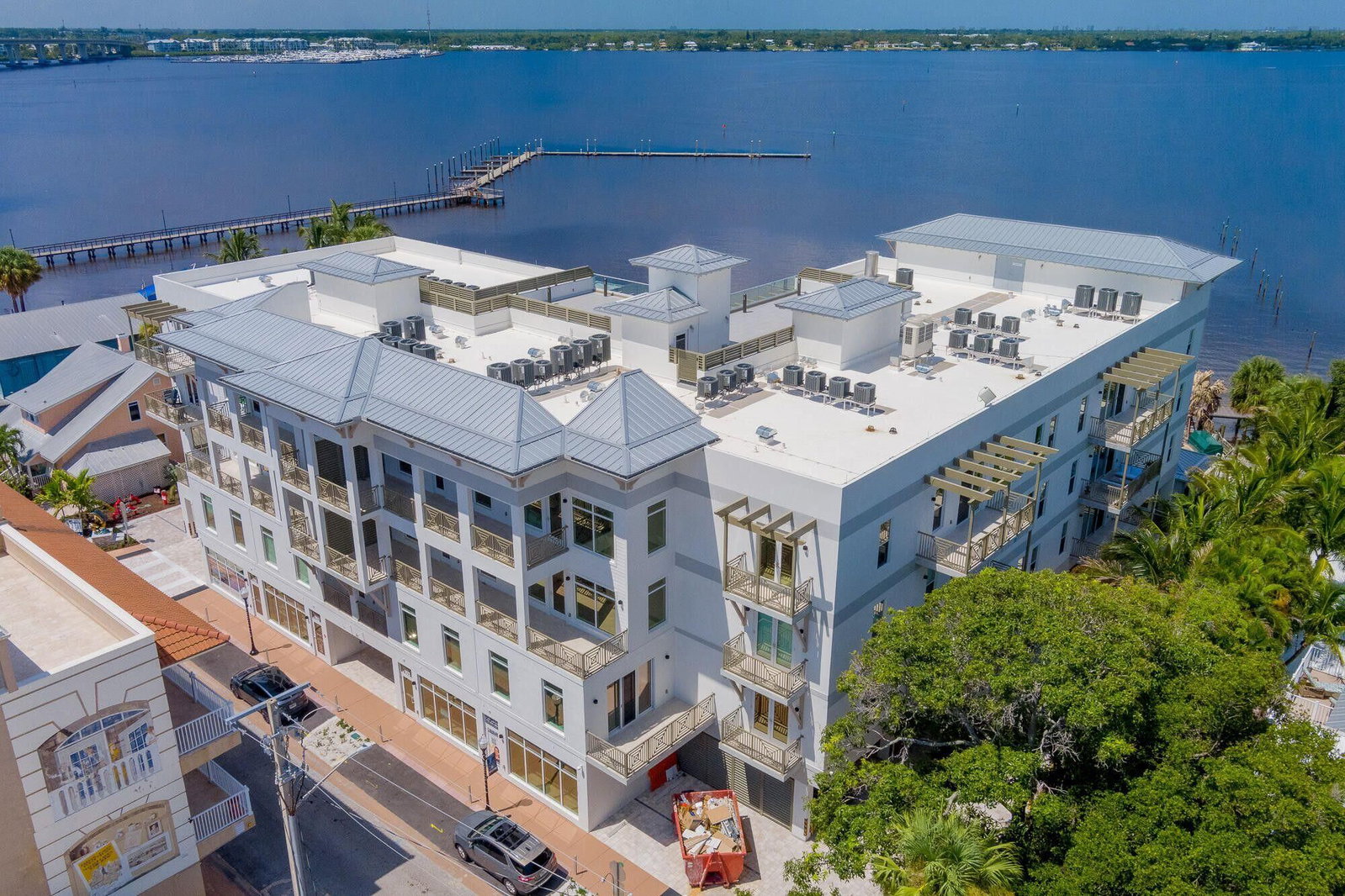 Real estate property located at 41 Seminole #305, Martin, Sailfish Cove Condominium, Stuart, FL, US