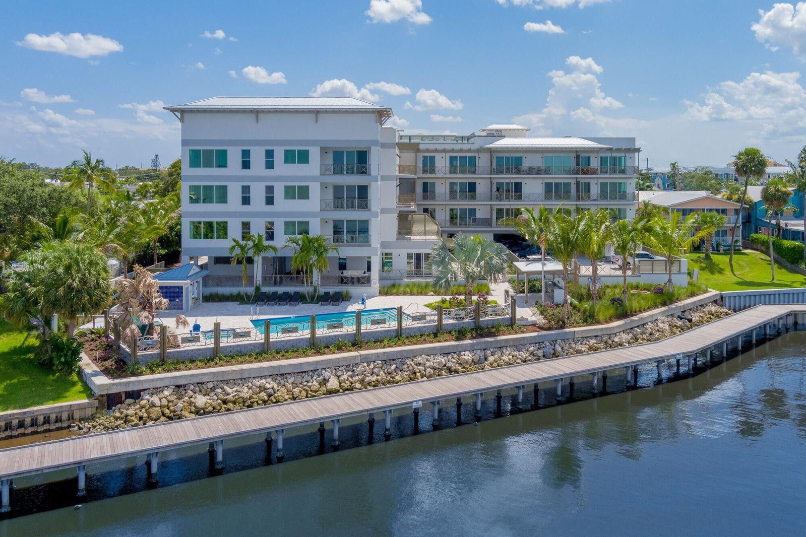 Real estate property located at 41 Seminole #305, Martin, Sailfish Cove Condominium, Stuart, FL, US